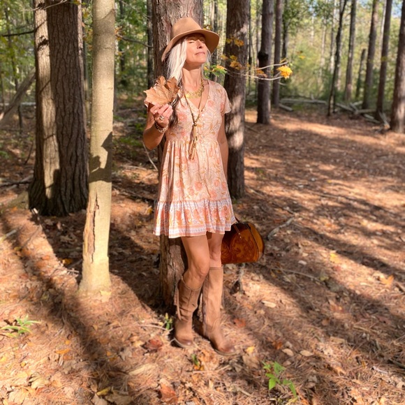 🌻🍂🍁Hello BEAUTIFUL POSHERS 🍁🍂🌻 - Picture 4 of 7